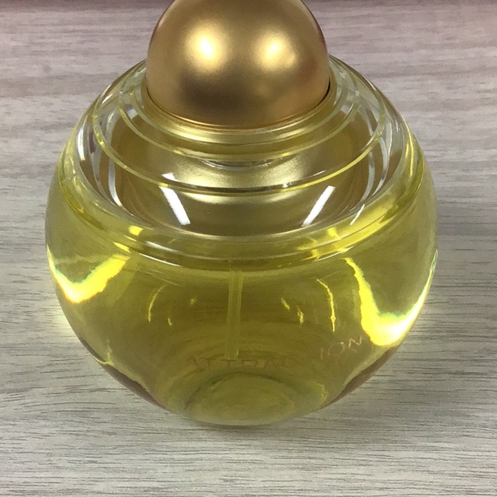 LANCÔME ATTRACTION GIFT SET. THE FRAGRANCE IS DISCONTINUED BUT STILL LOVED - Picture 6 of 10